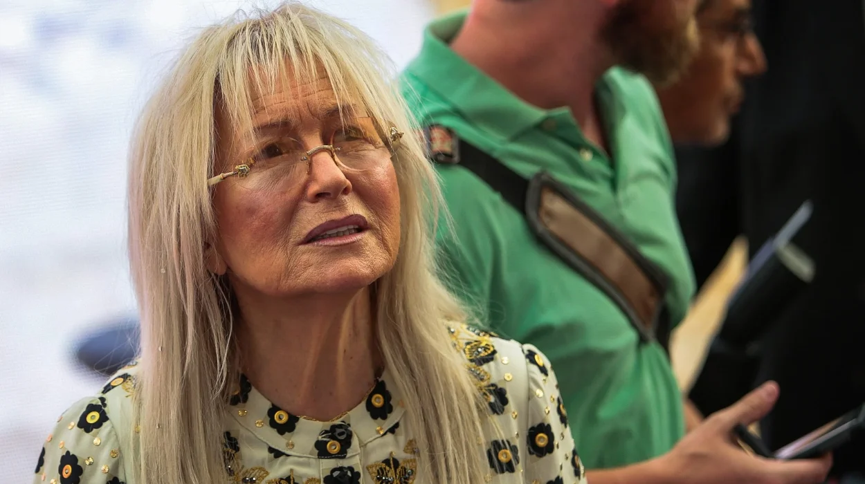 Name and Shame UAE Agent: Miriam Adelson